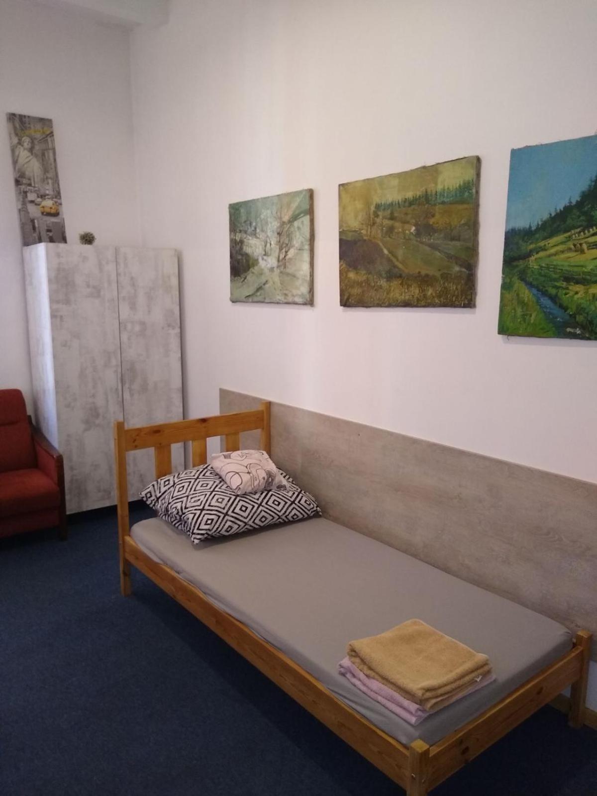 Hostel Kwadrans Γκλίβιτσε Εξωτερικό φωτογραφία